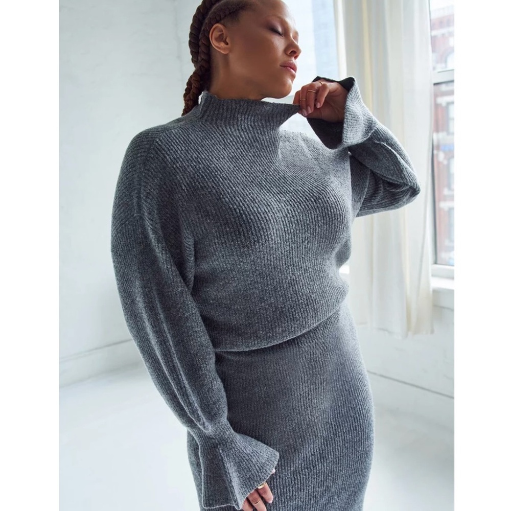 Eloquii Mock Neck Flare Sleeve Sweater in Grey sz 14/16 Ribbed Relaxed Fit Soft